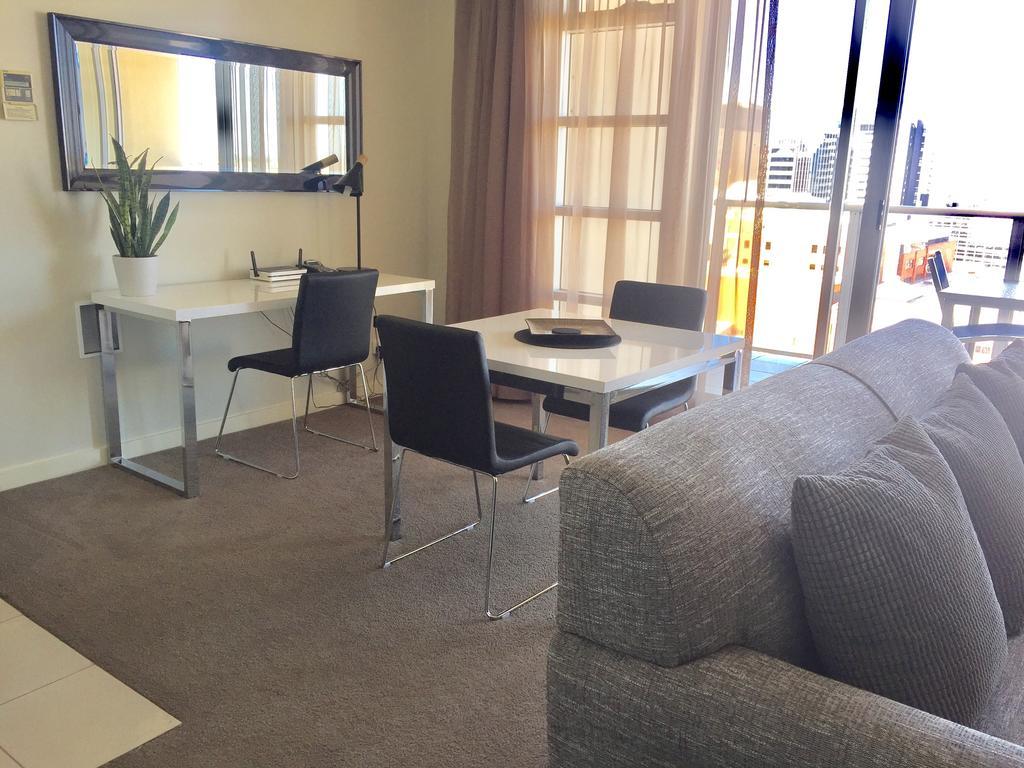 Adelaide Dress Circle Apartments - North Terrace Экстерьер фото